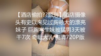 餐厅女厕全景偷拍连衣裙短发美女⭐肥逼黑黑长长的穴毛