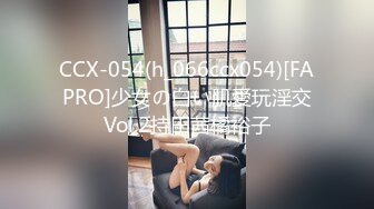 大型购物中心抄底极品包臀裙美女性感骚丁偶现小骚B